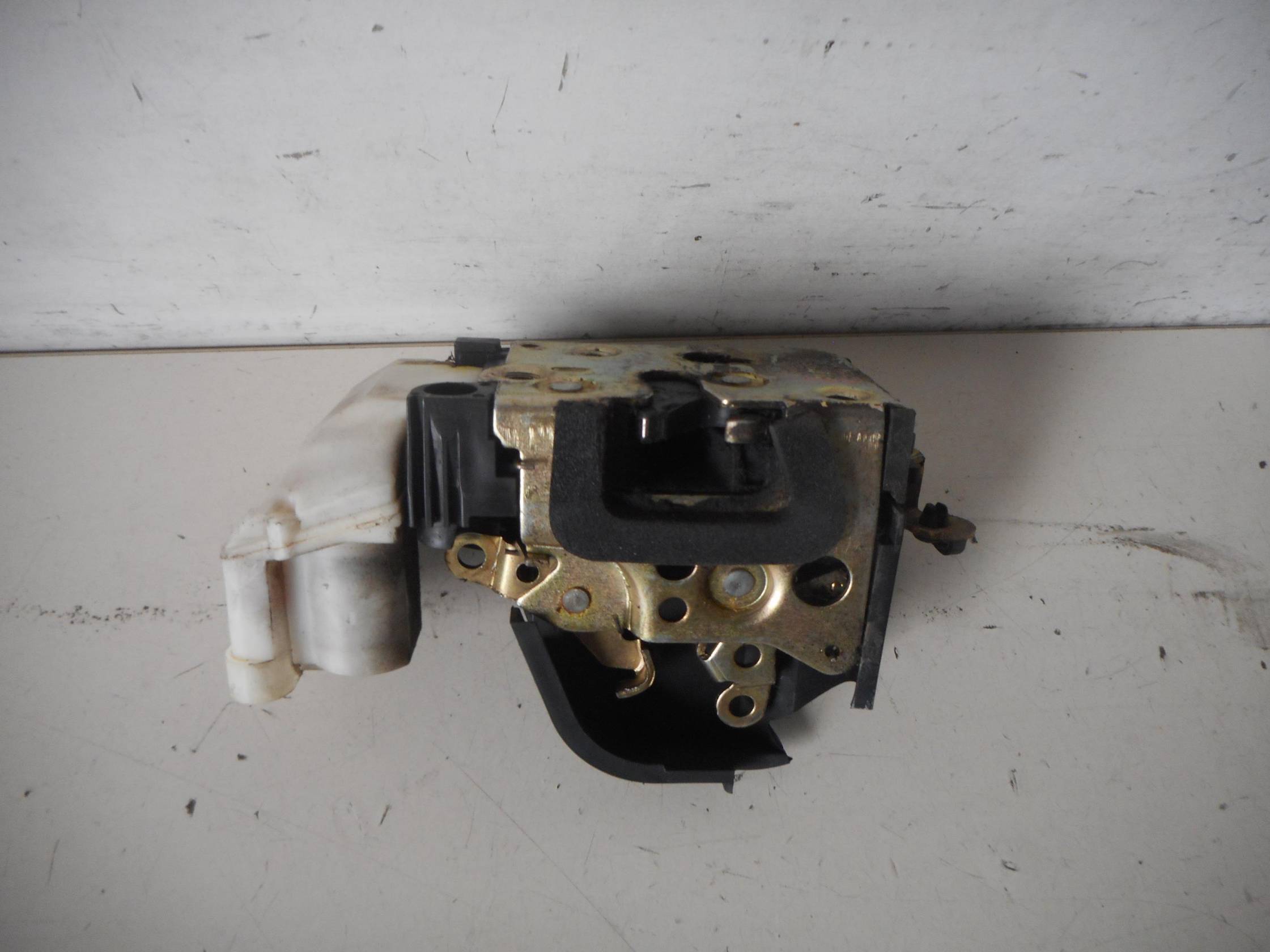 Serratura chiusura c.zta porta ant. sx.